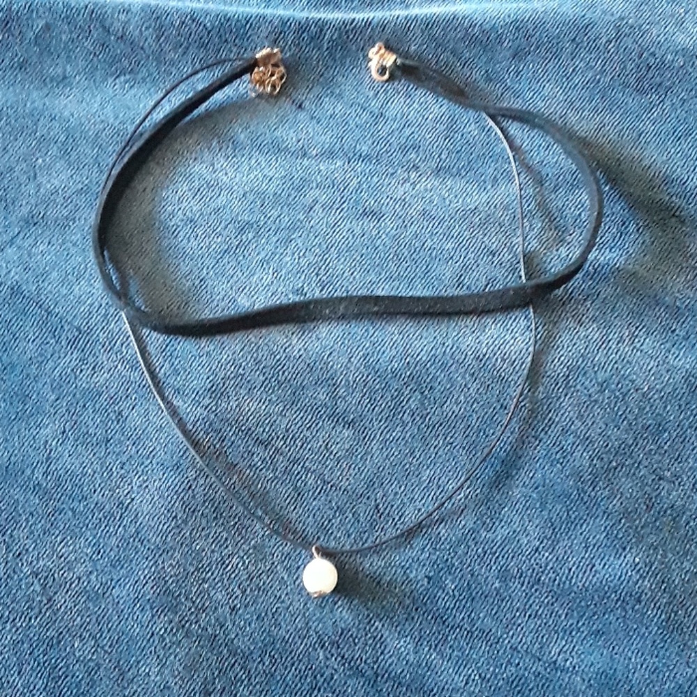 Leather choker